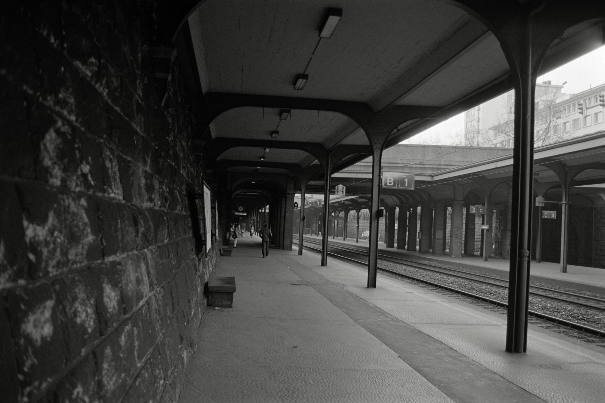 AHP F1992 04 002 sc250507 img01 NLP